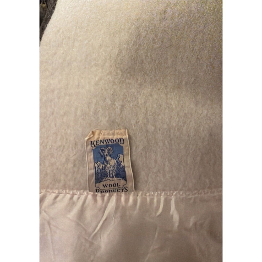 Vtg Kenwood Wool Twin Wool Blanket Ivory Satin Binding Mid Century.  Good Cond. - Picture 2 of 7
